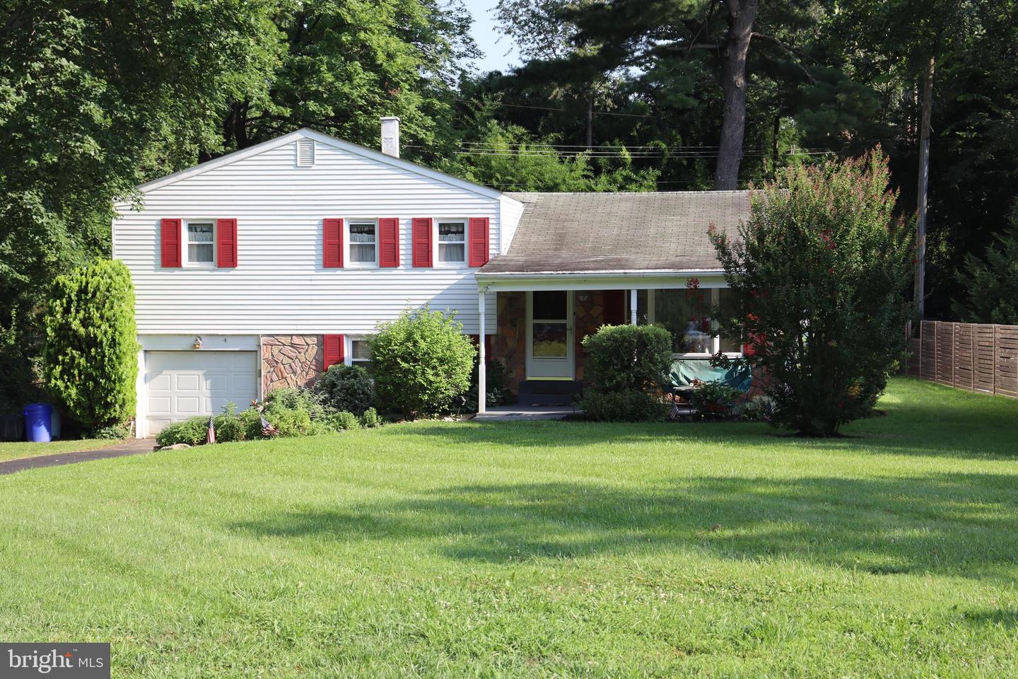 4 Arthurs Ct