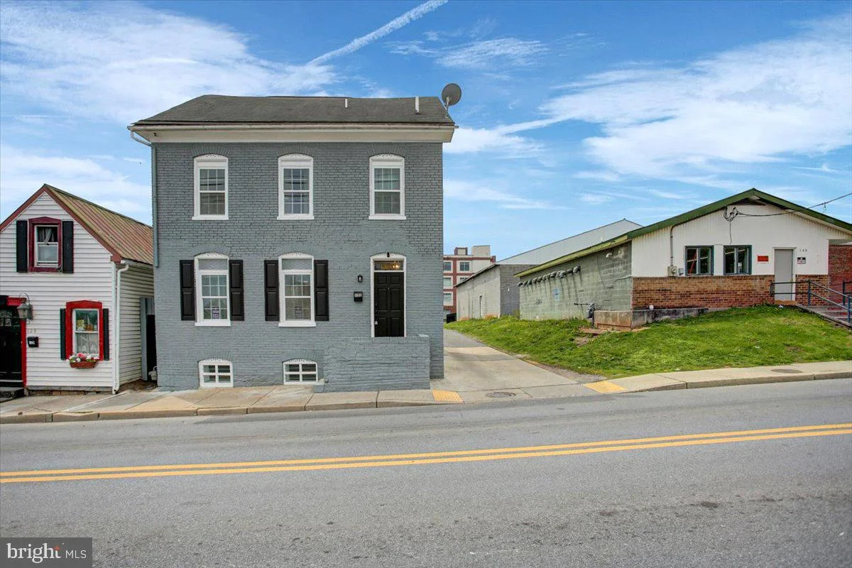 131 W Church Street