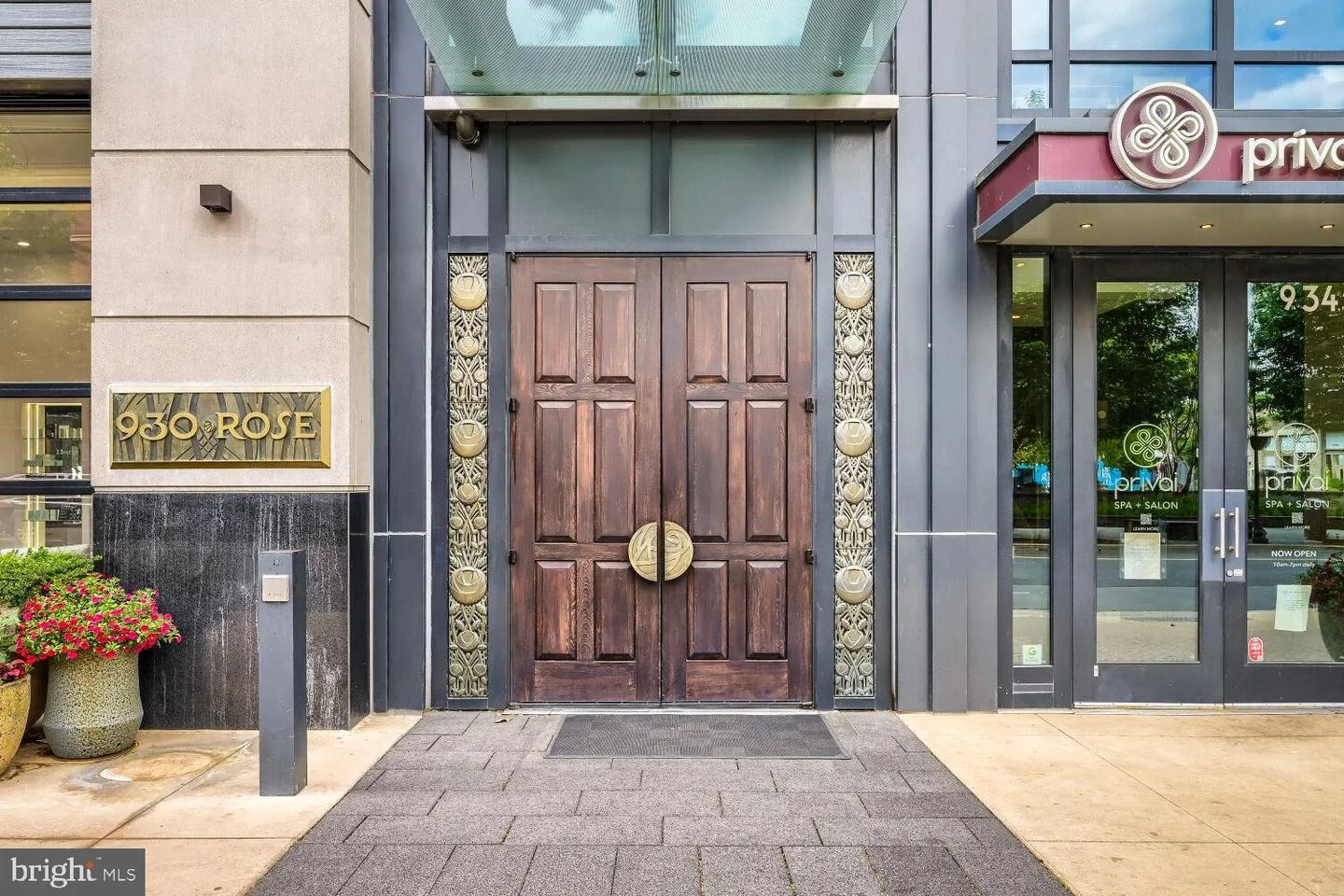 930 Rose Avenue Unit 1603