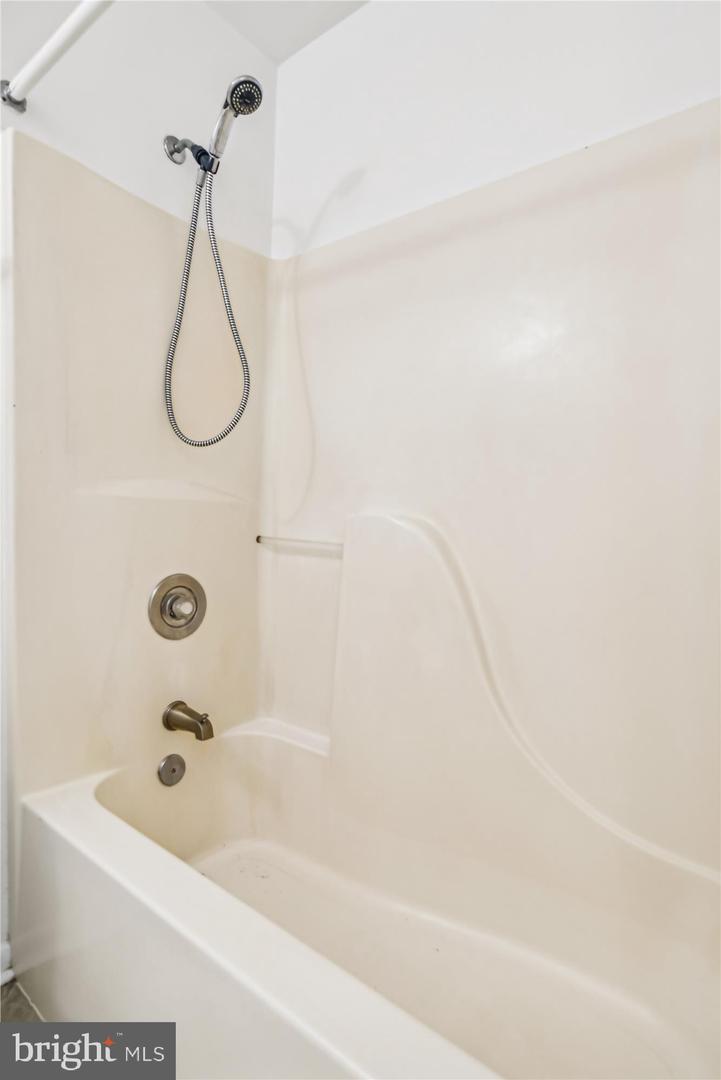 Photo 21 of 43 of 40-E Hearthstone Ct #E condo