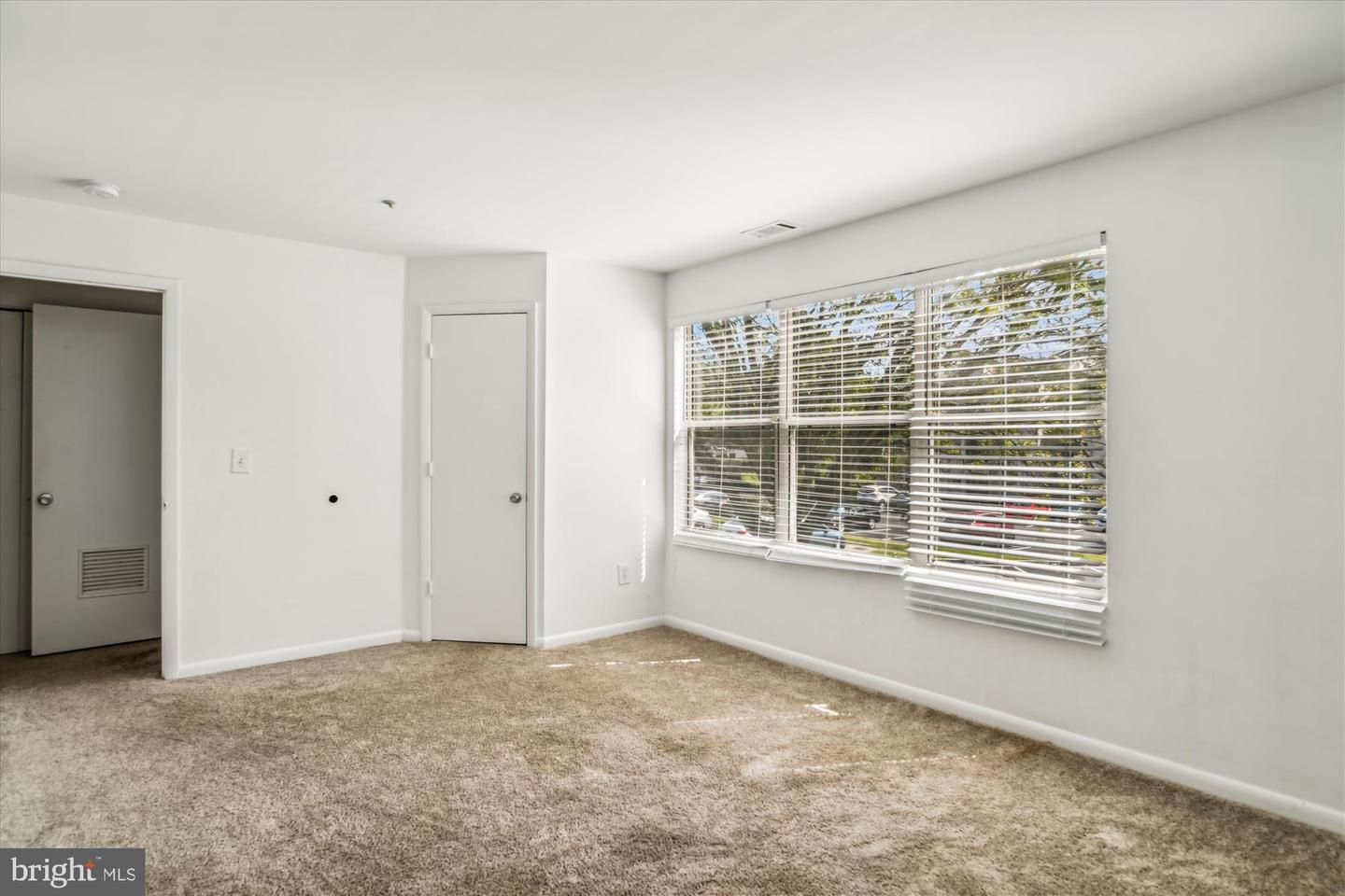 Photo 13 of 43 of 40-E Hearthstone Ct #E condo