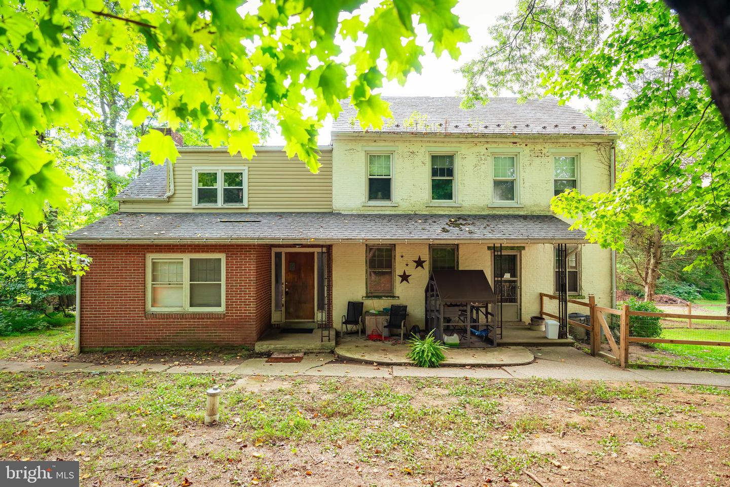 View Center Valley, PA 18034 house