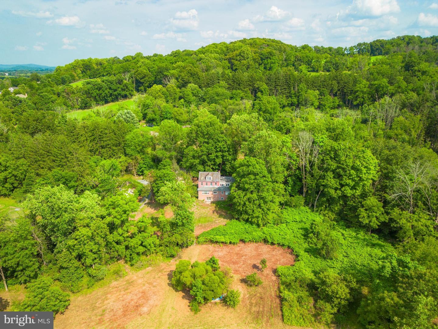 Photo 18 of 50 of 3808 Kozy Korner Rd house