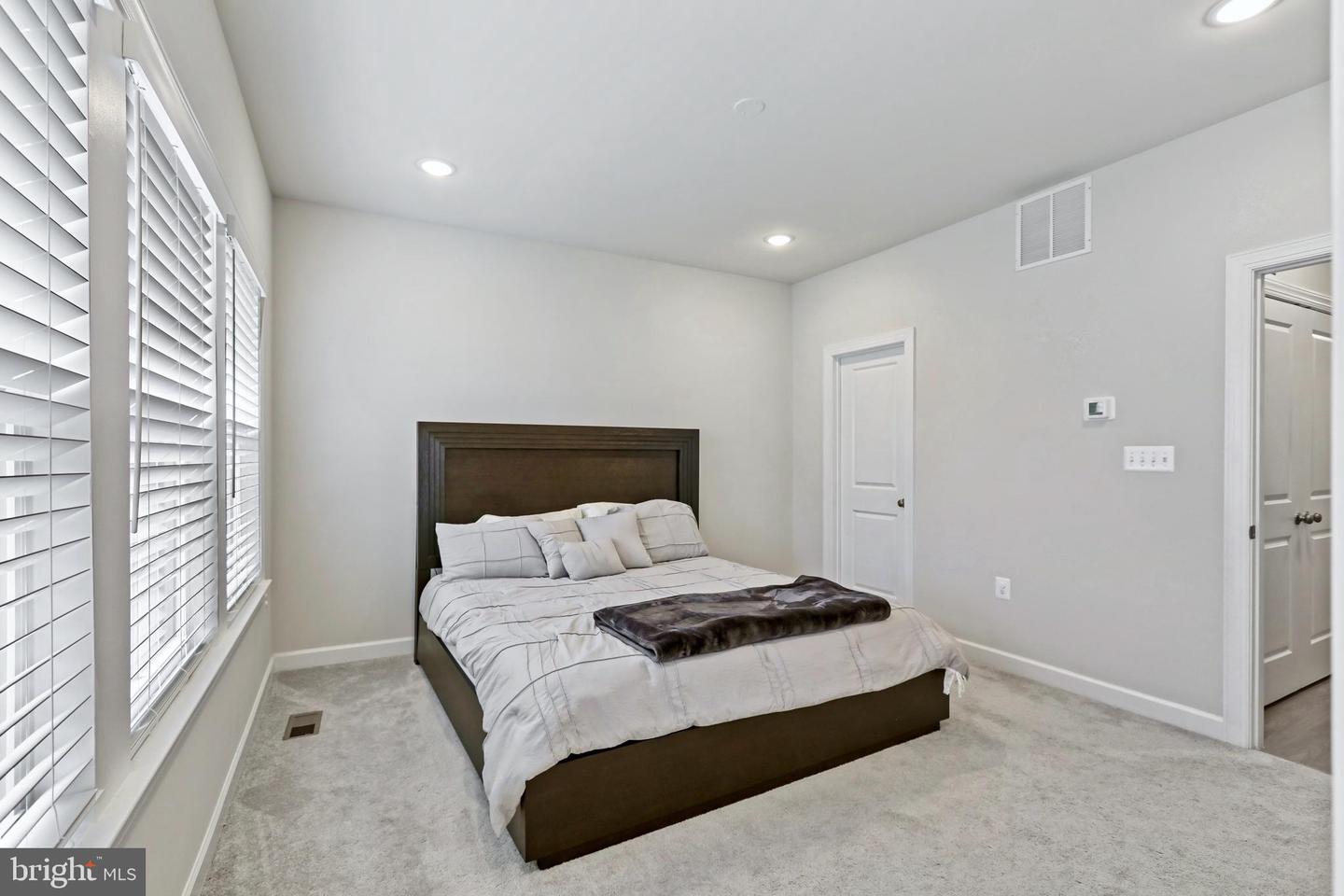Photo 15 of 27 of 2831 Hokie Ln townhome