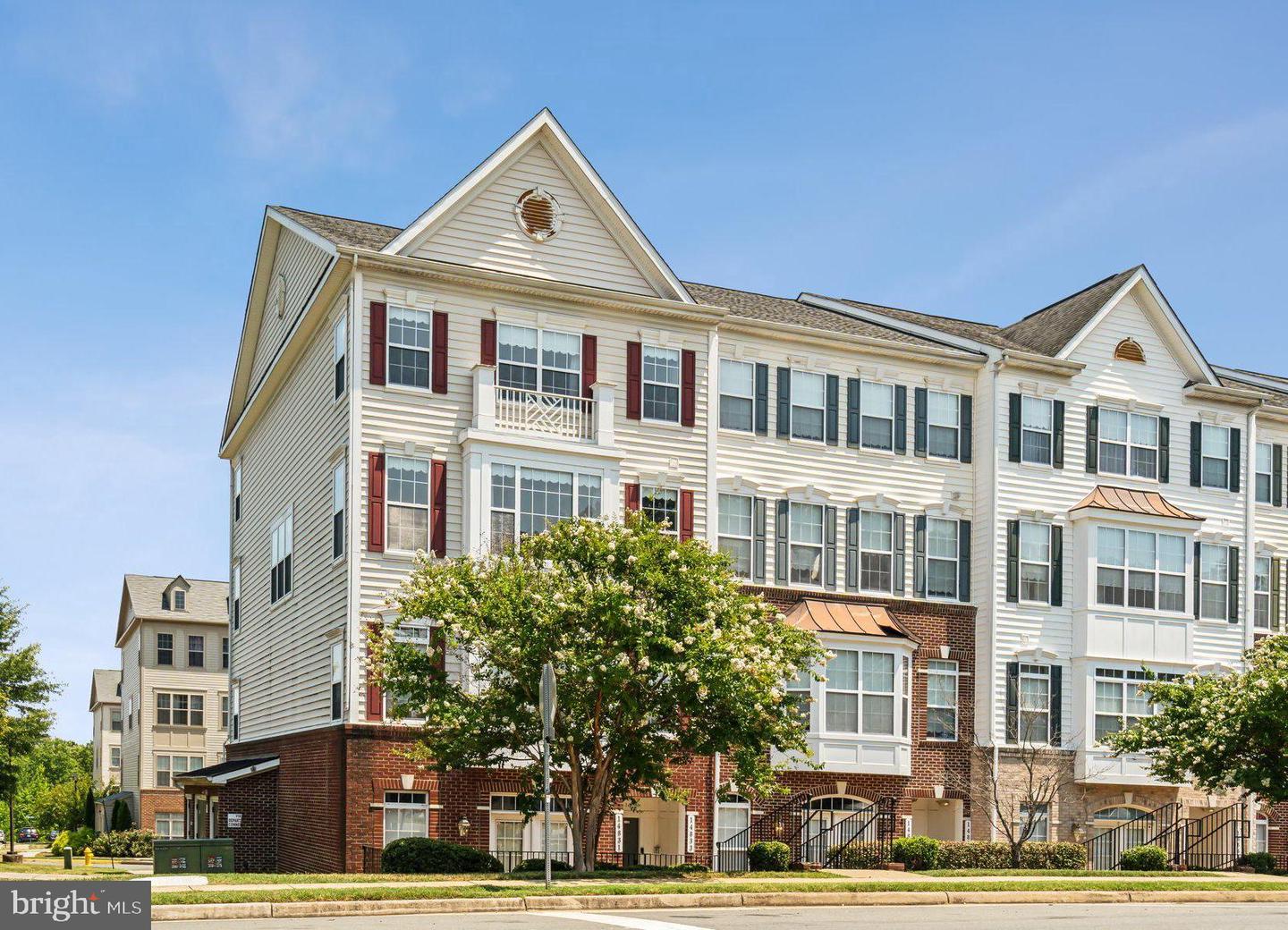 Photo 24 of 27 of 14833 Cloverdale Rd #95 townhome