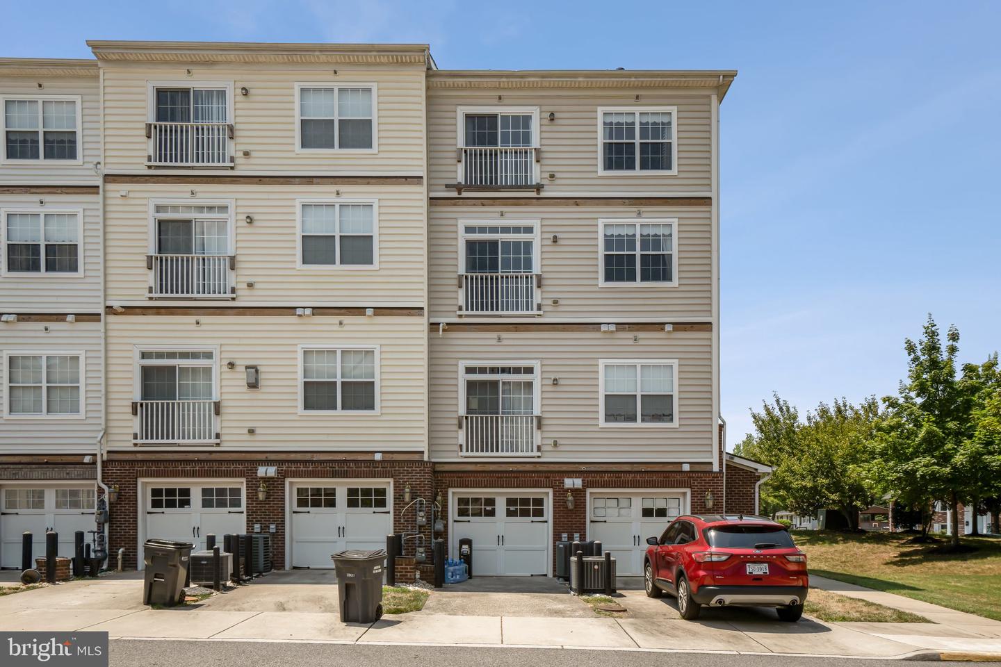Photo 26 of 27 of 14833 Cloverdale Rd #95 townhome