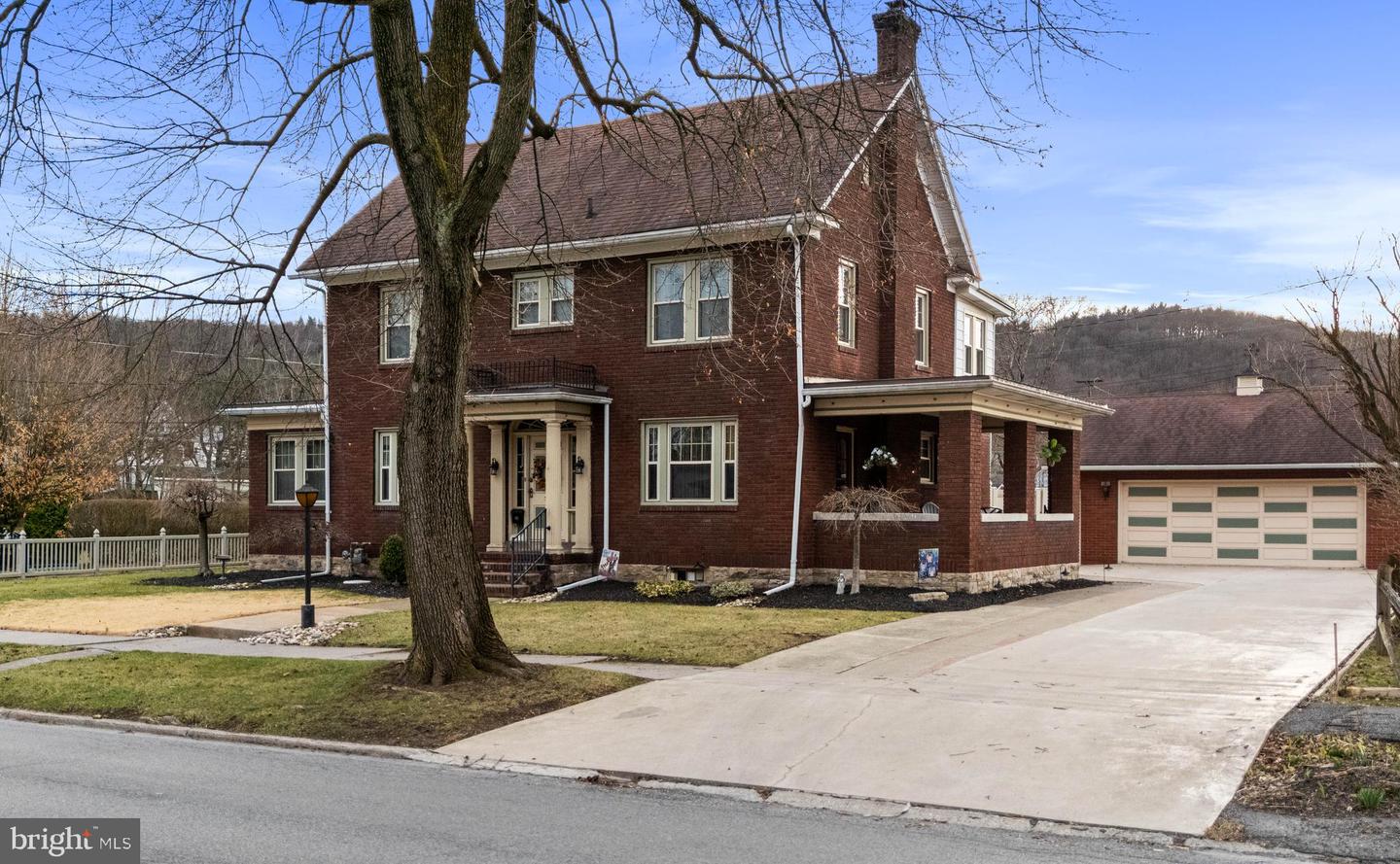 Listing image 1
