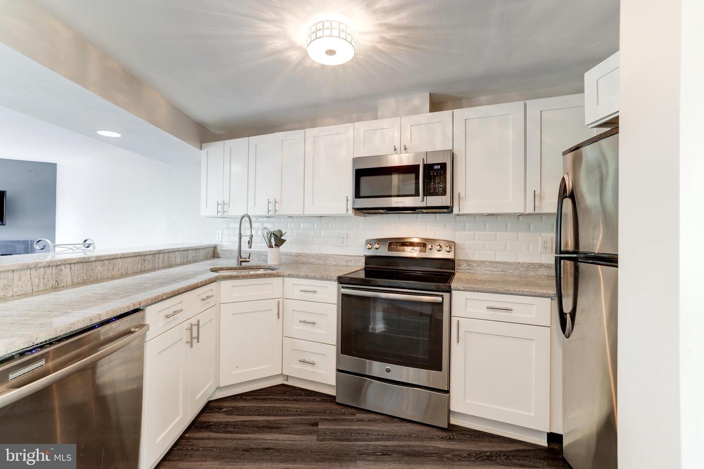 Photo 7 of 41 of 1666 Whisperhill Dr townhome
