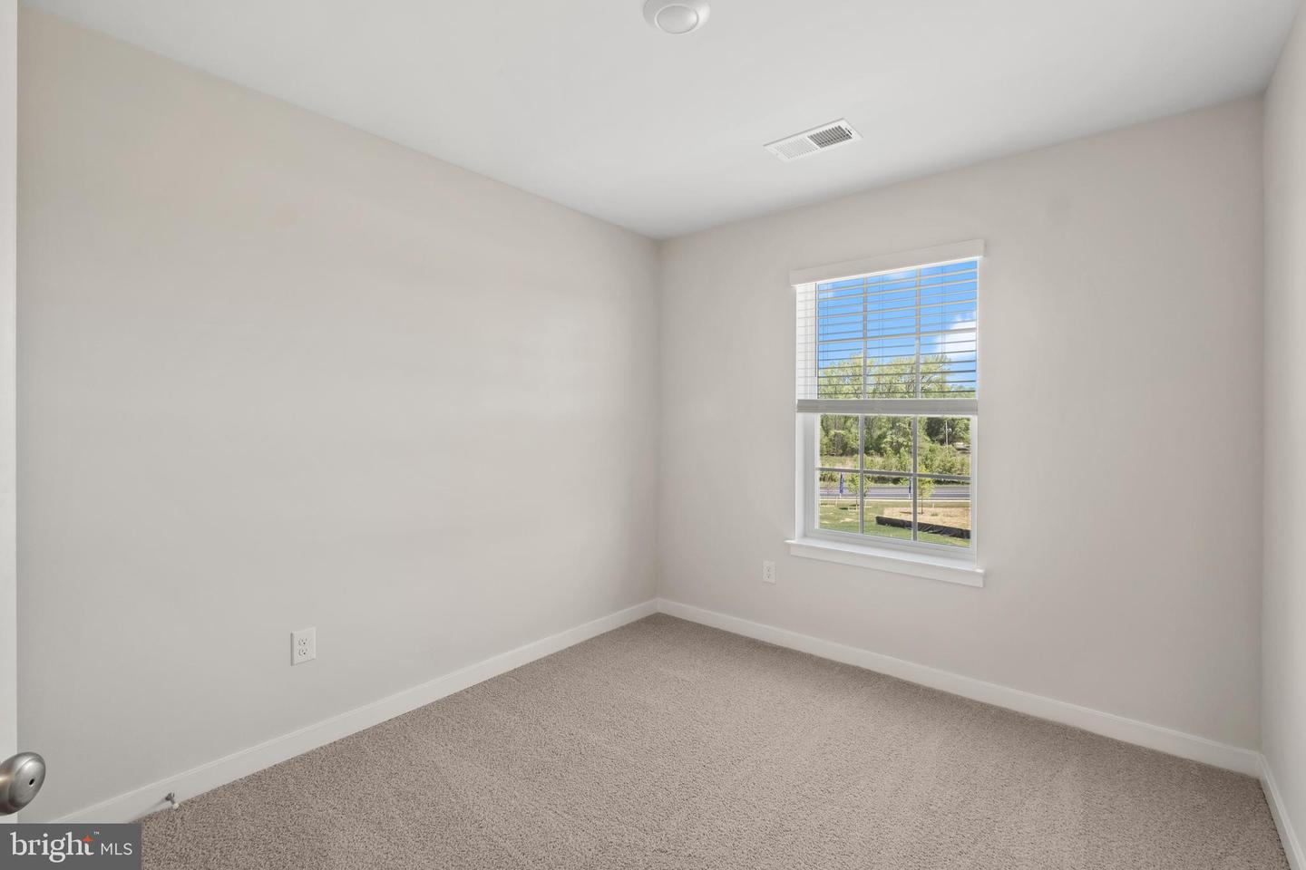 Photo 12 of 39 of 7514 Daybreak Dr townhome
