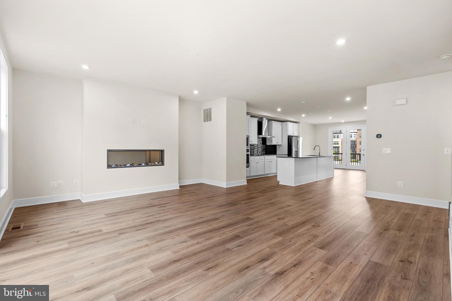 Photo 3 of 24 of 21775 Dollis Hill Ter townhome