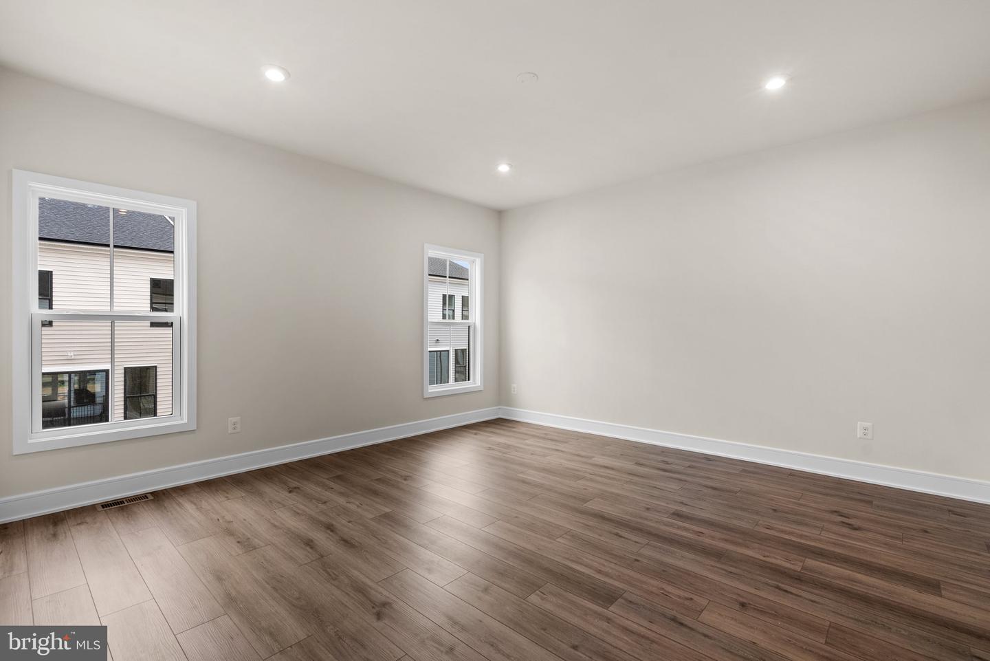 Photo 11 of 24 of 21775 Dollis Hill Ter townhome