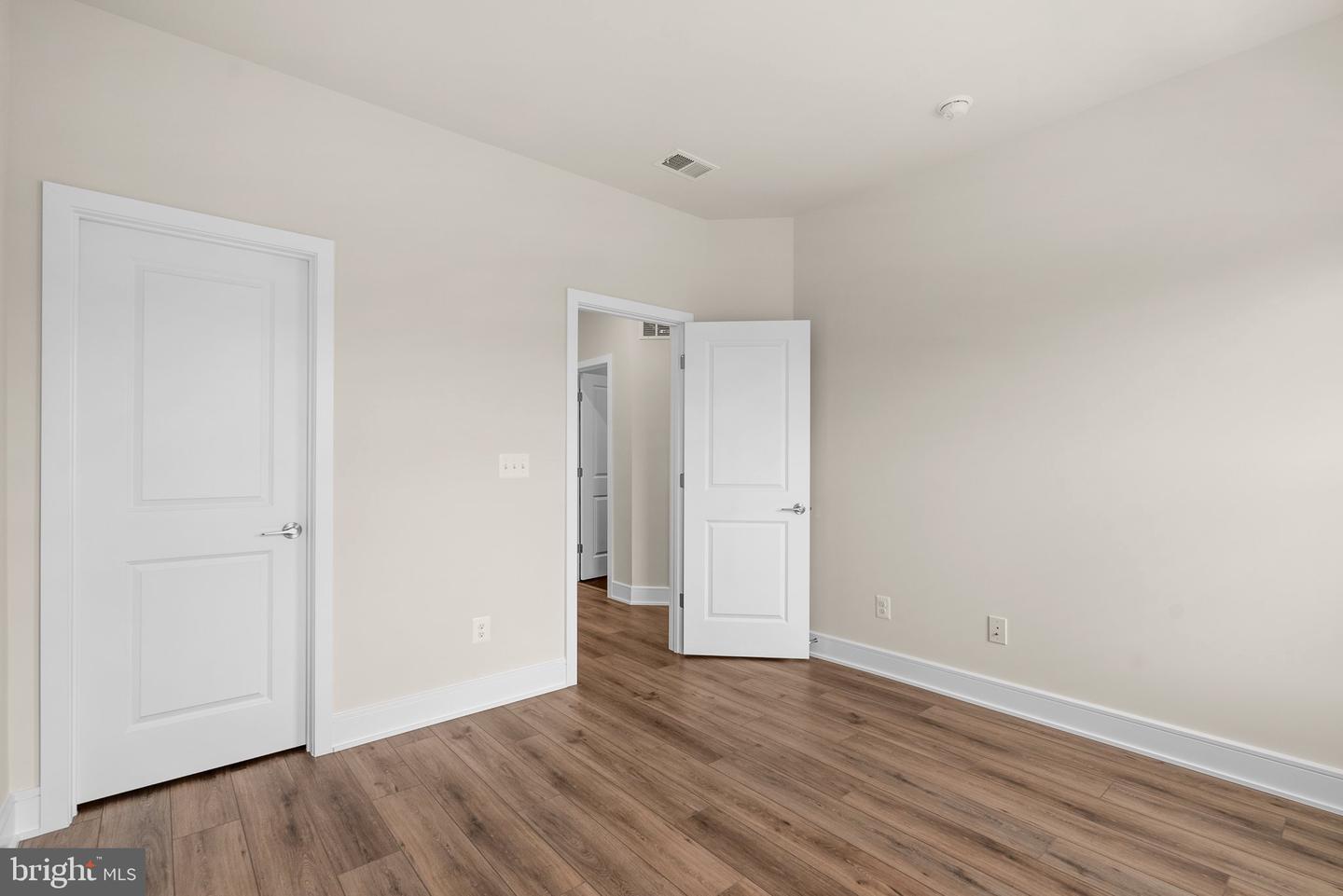 Photo 18 of 24 of 21775 Dollis Hill Ter townhome