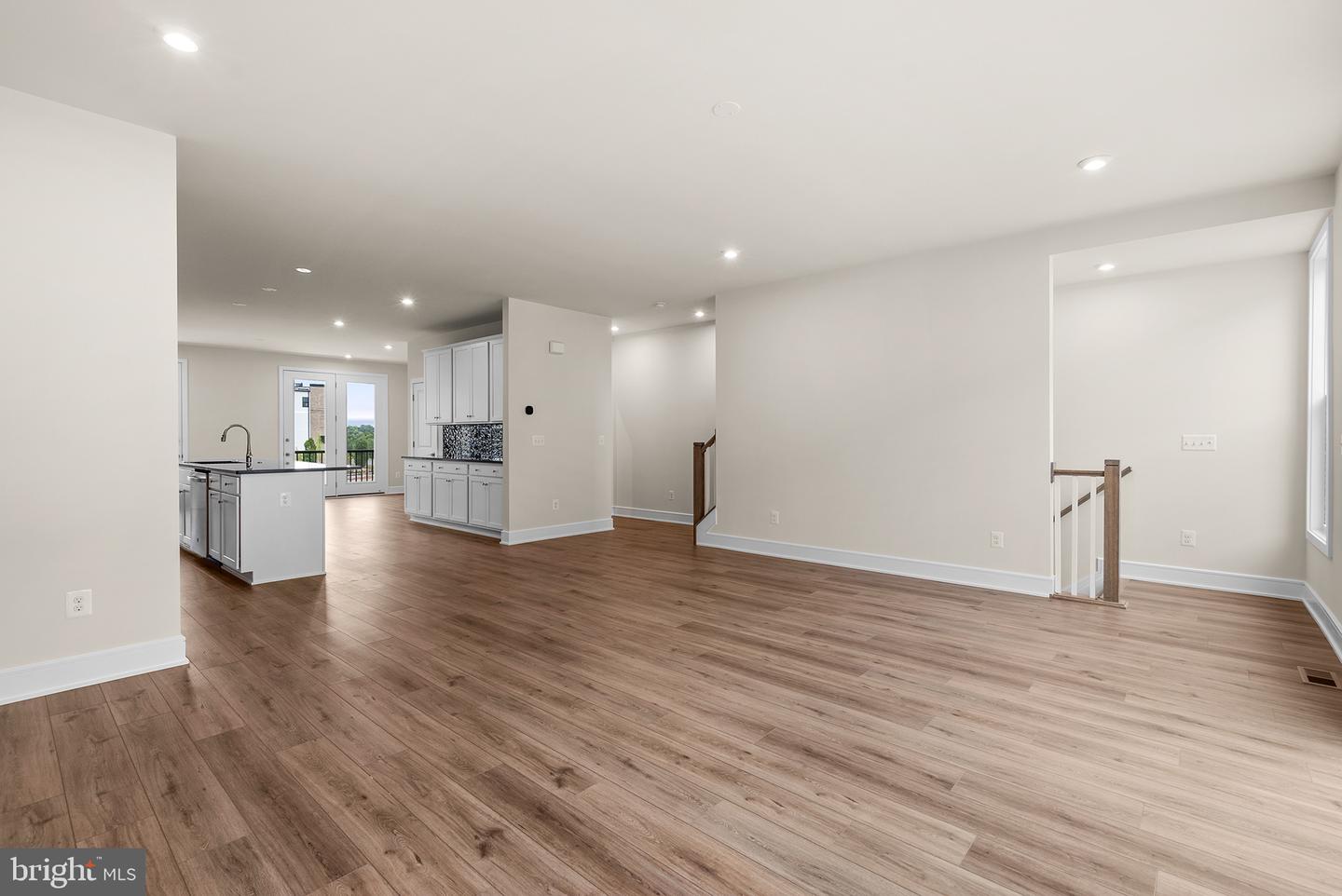 Photo 4 of 24 of 21775 Dollis Hill Ter townhome