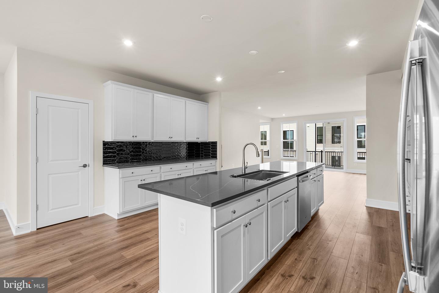 Photo 7 of 24 of 21775 Dollis Hill Ter townhome
