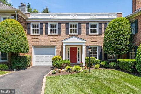 Townhouse in McLean VA 702 Blueberry Hill ROAD.jpg