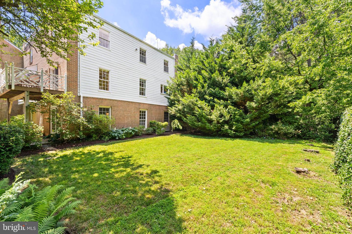 Photo 37 of 39 of 702 Blueberry Hill Rd townhome