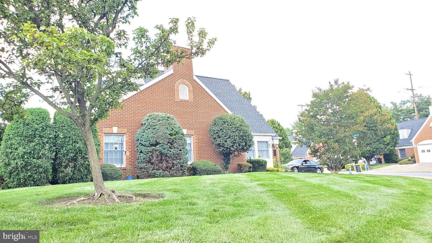 Photo 1 of 21 of 25 E Village Rd townhome