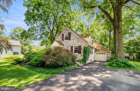 Single Family Residence in Wayne PA 78 Crestline ROAD.jpg