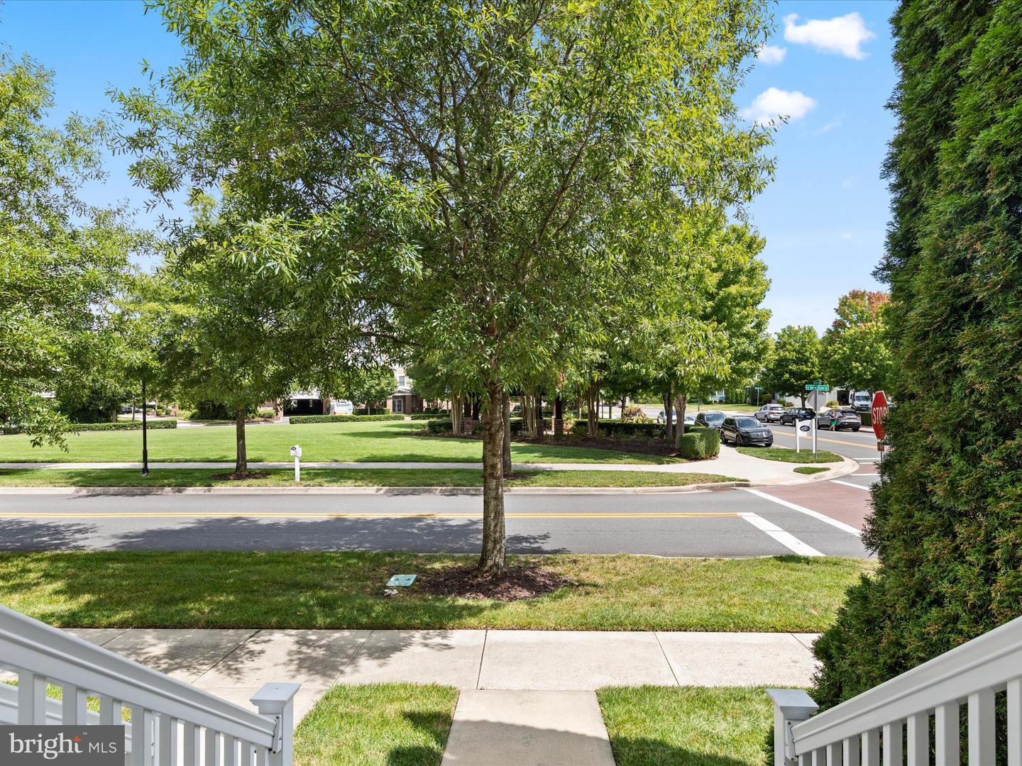 Photo 13 of 91 of 11468 W Sand Cove Rd townhome