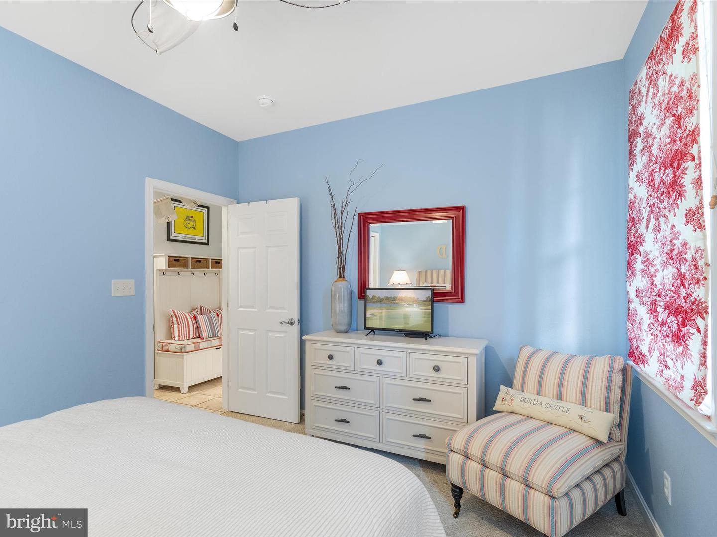 Photo 19 of 91 of 11468 W Sand Cove Rd townhome