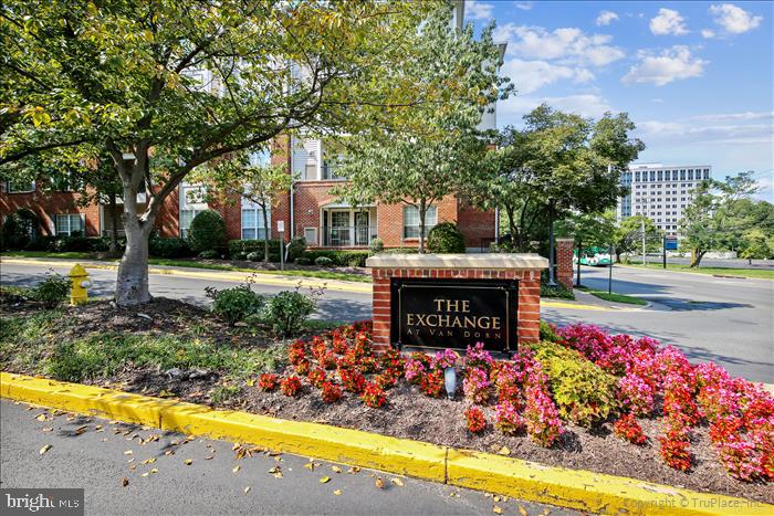 4860 Eisenhower Ave #388