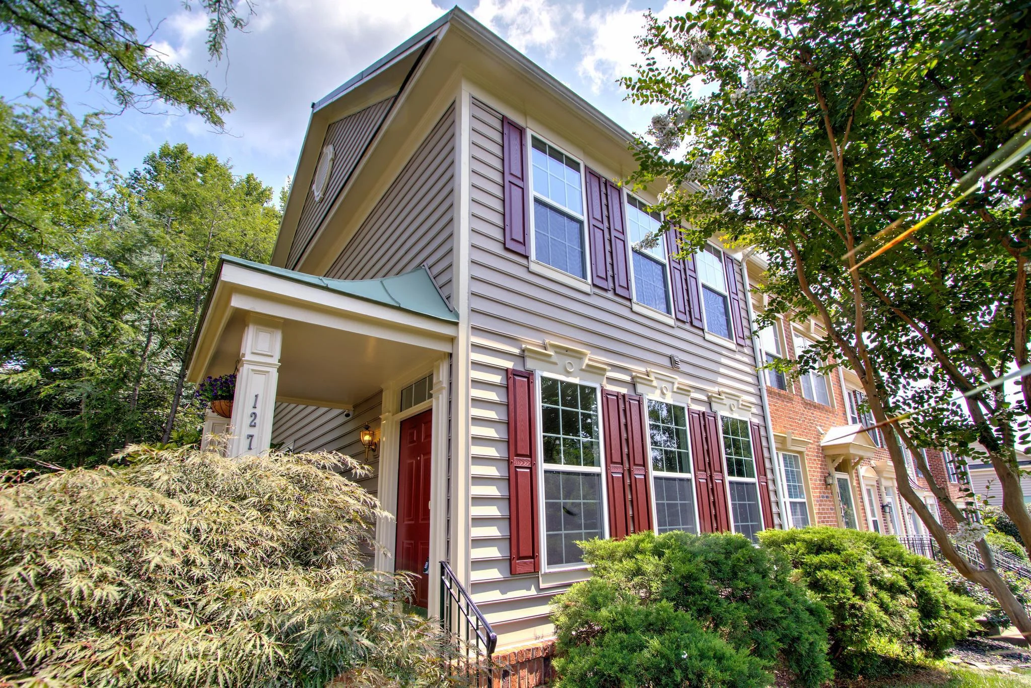 1274 Vintage Place