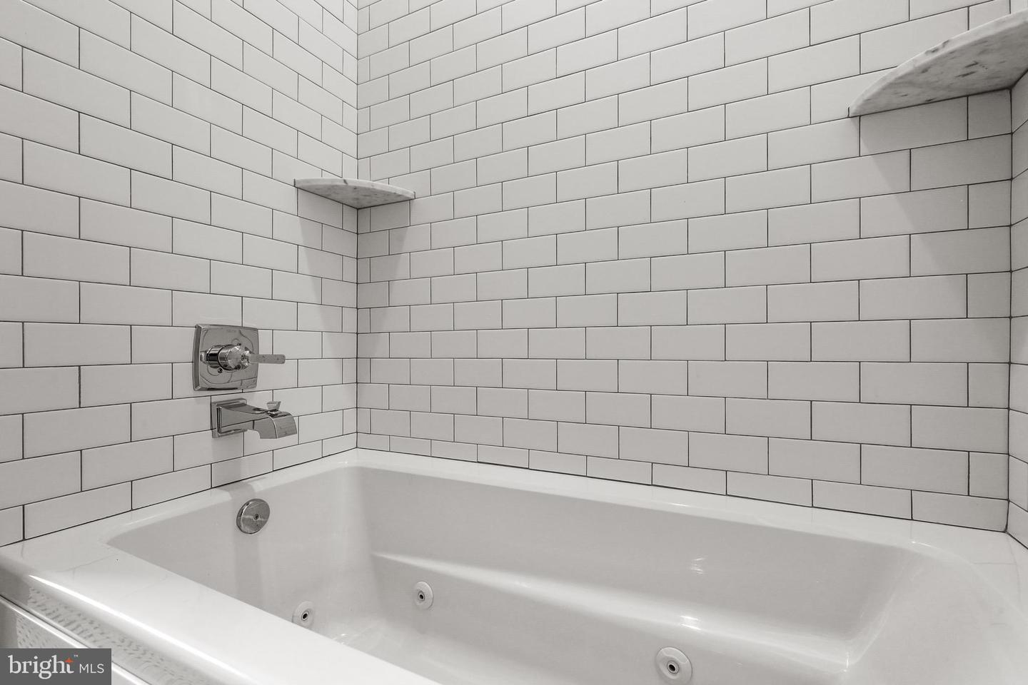 Photo 45 of 59 of 1012 W 38th St house