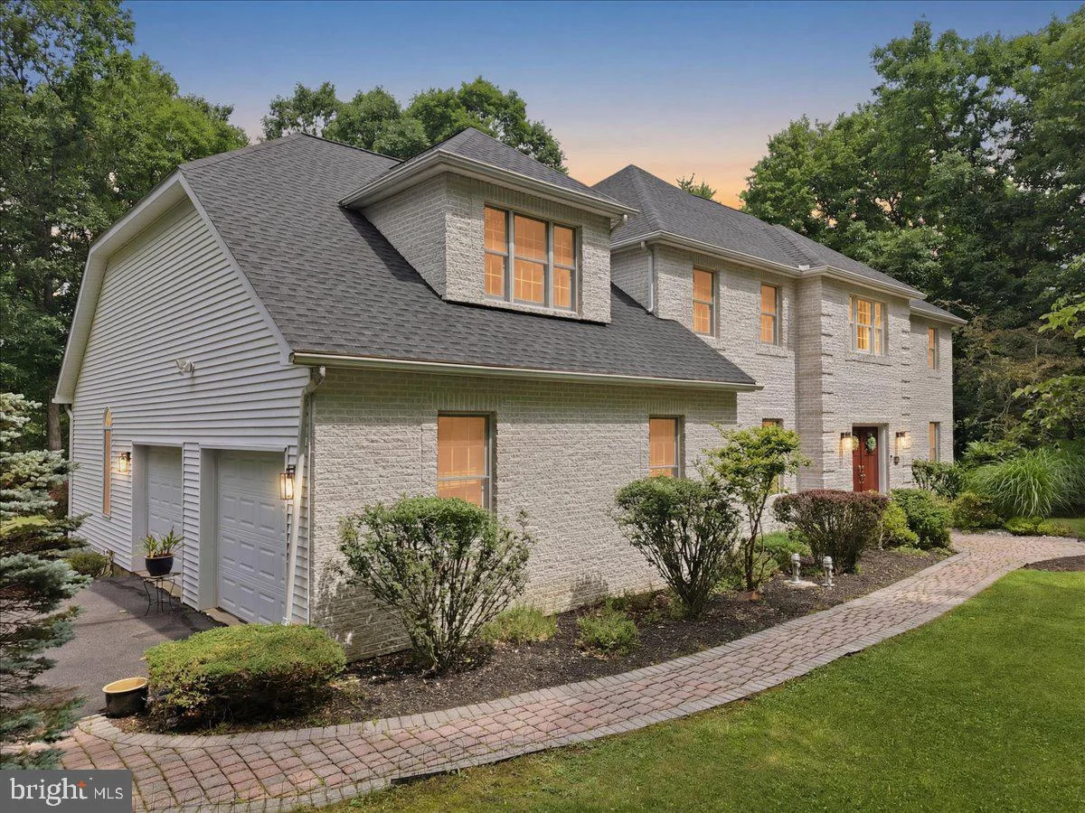 498 Twinbrook Road, Bear Creek Township, PA, 18702