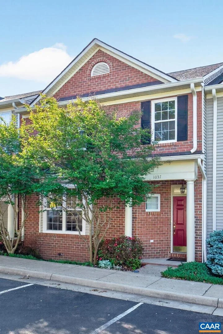 1037 Somer Chase Ct Ct