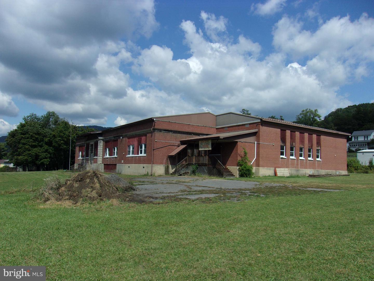 21507 Queens Point Road SW, Westernport, MD, 21562