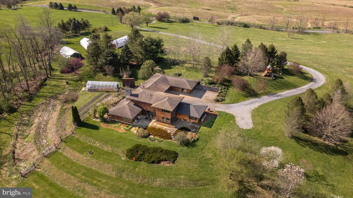 9356 Playhouse Road, Petersburg, PA, 16669
