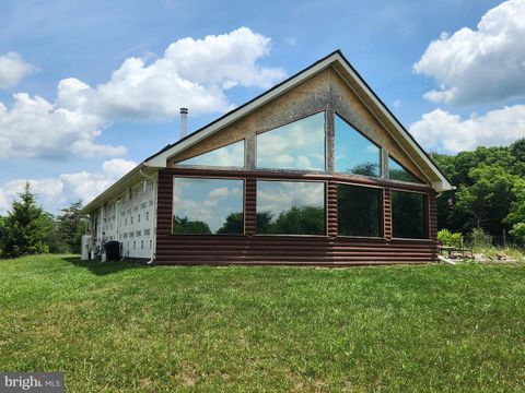 Single Family Residence in Schellsburg PA 195 Cozy Retreat LANE.jpg