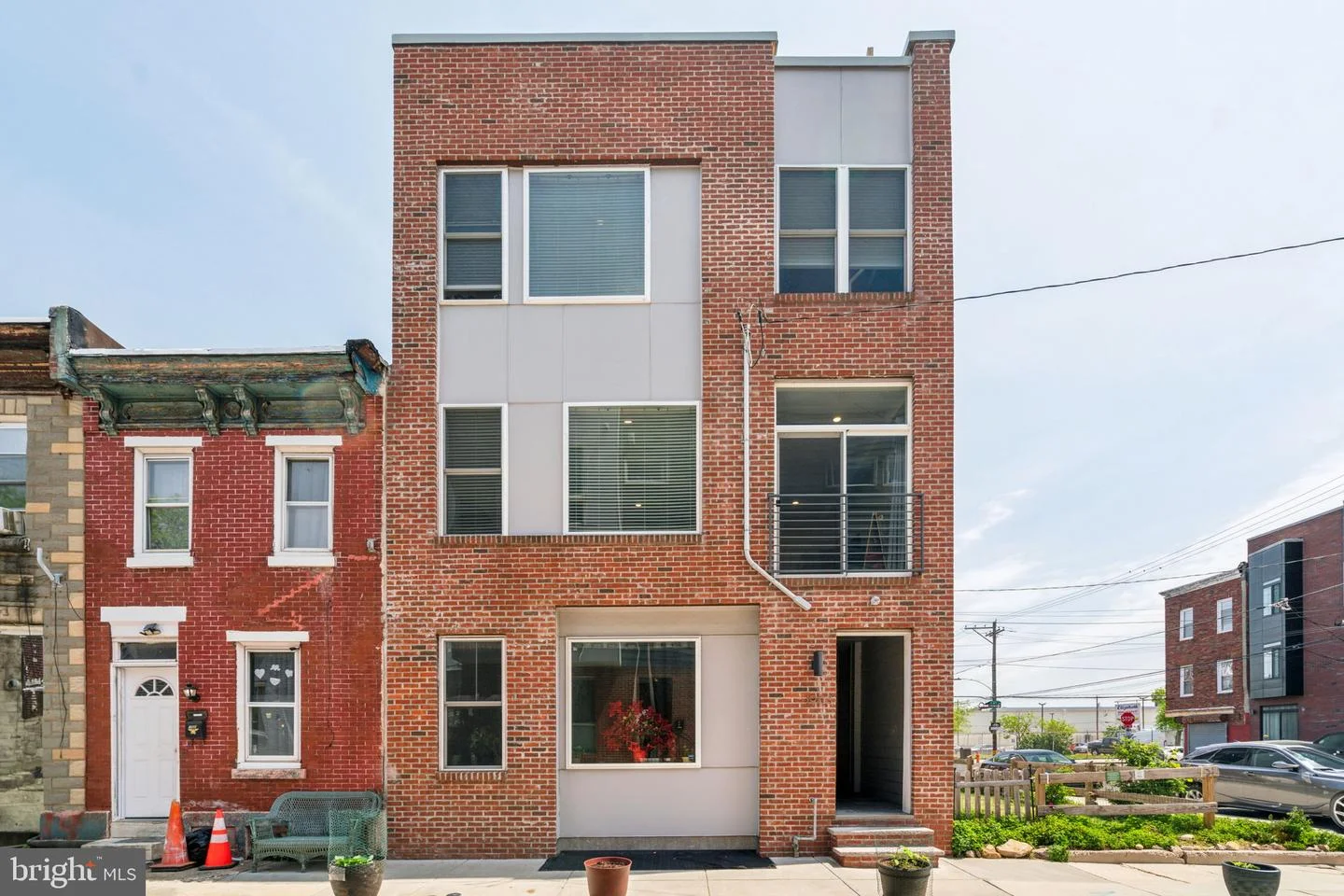 1903 N Leithgow Street Unit 2