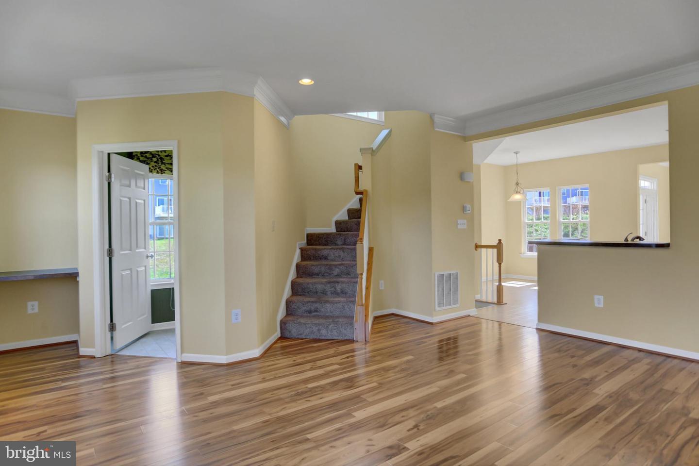 Photo 17 of 49 of 12430 N Welty Road townhome