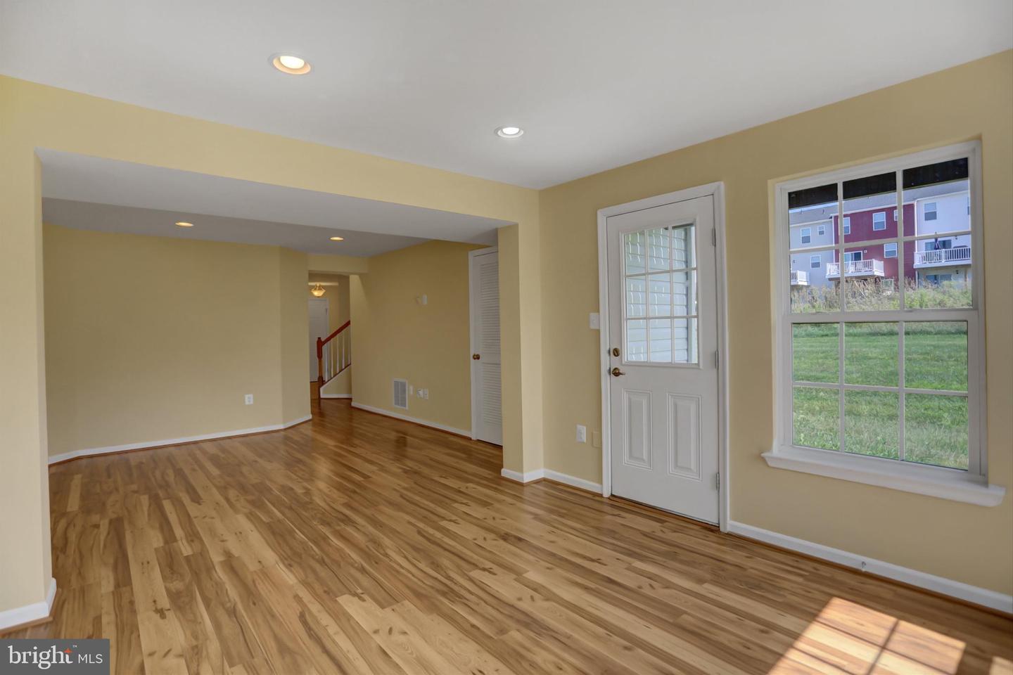 Photo 31 of 49 of 12430 N Welty Road townhome