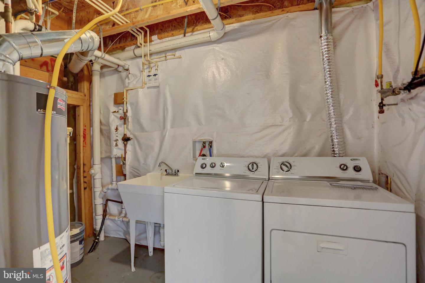 Photo 41 of 49 of 12430 N Welty Road townhome
