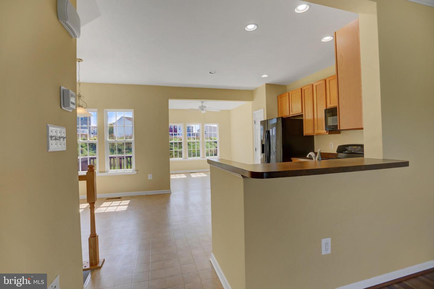 Photo 6 of 49 of 12430 N Welty Road townhome