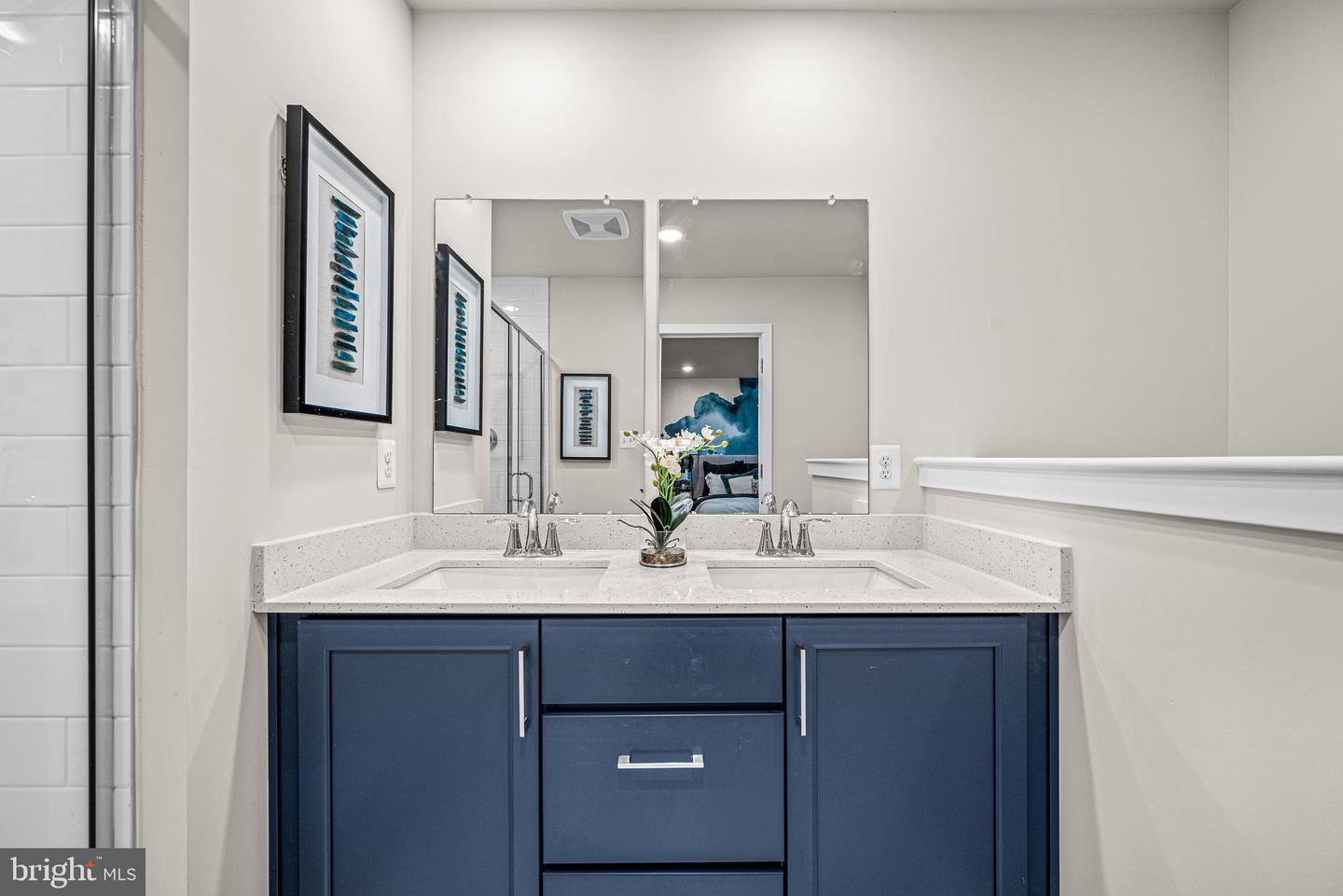 Photo 23 of 35 of 13 Shamrock Cir townhome