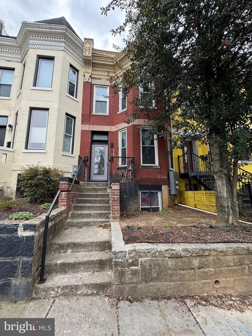 17 Rhode Island Avenue NE
