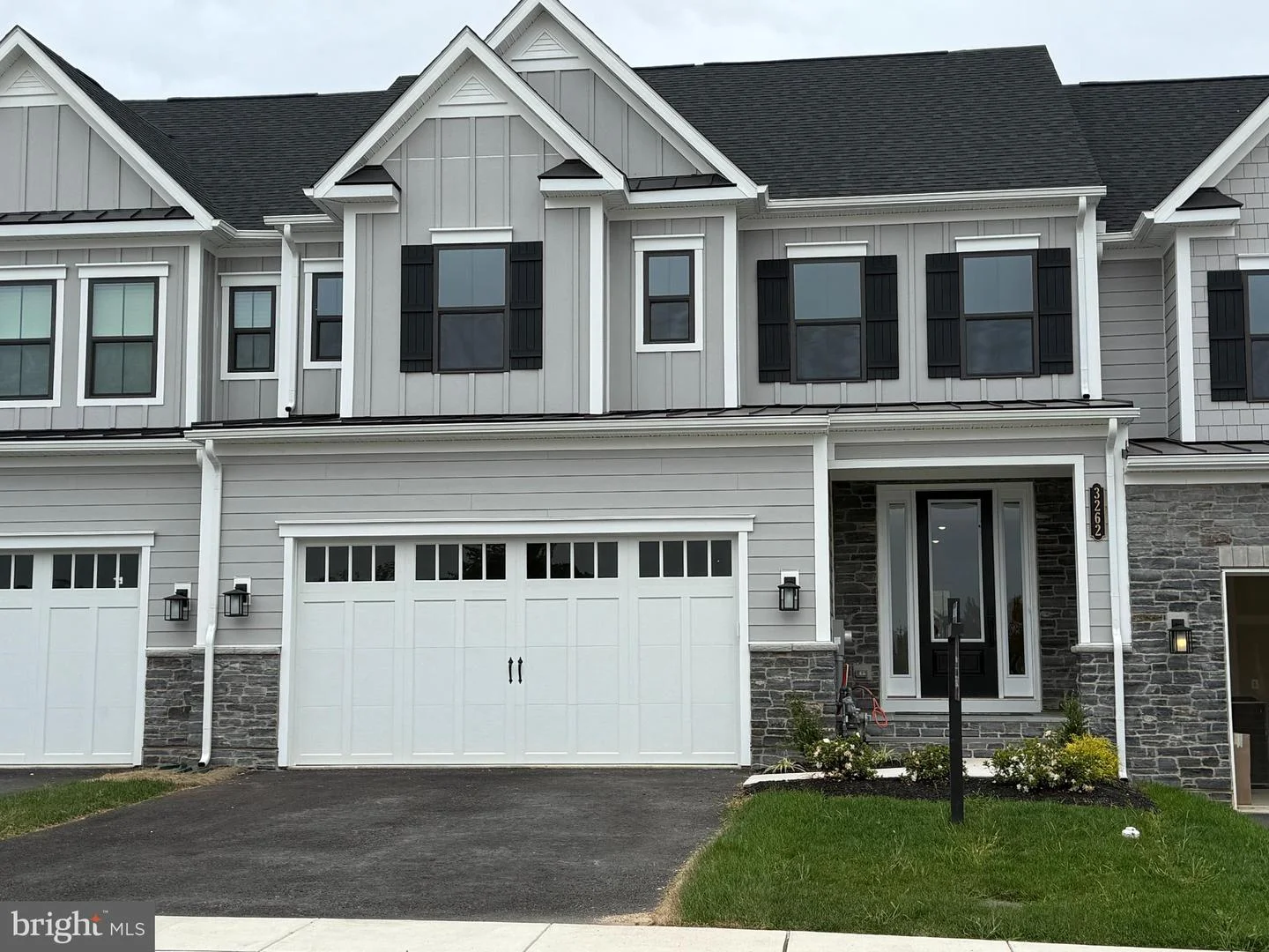 3262 Selig Lane