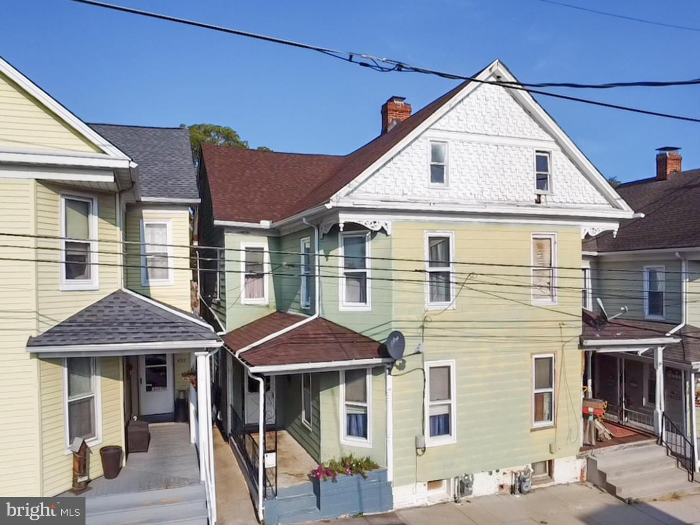 Photo 42 of 53 of 425 N Franklin St multi-family property