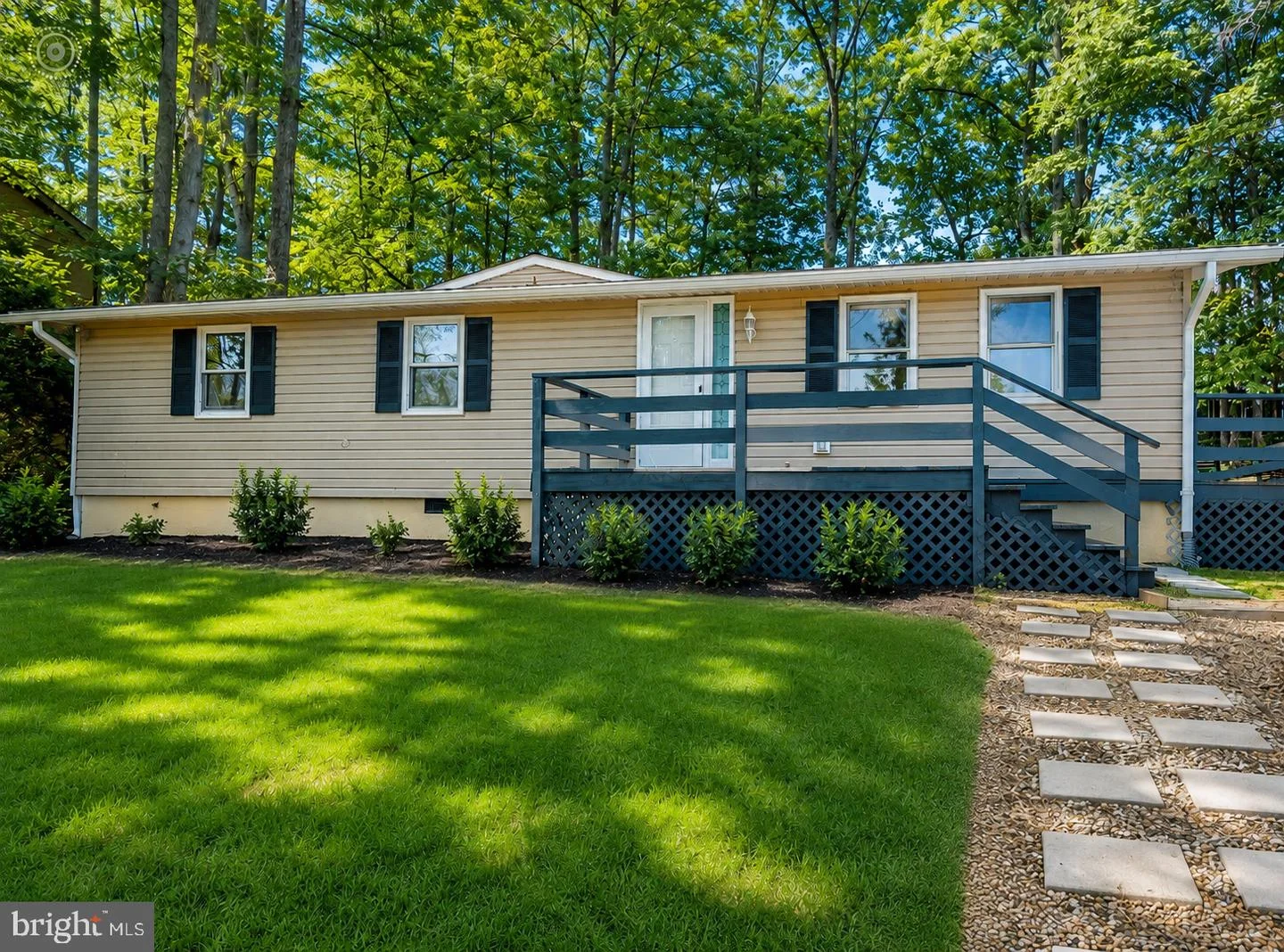 116 Lakeview Parkway