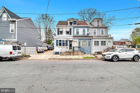 Townhouse in Trenton NJ 402 Hewitt STREET.jpg