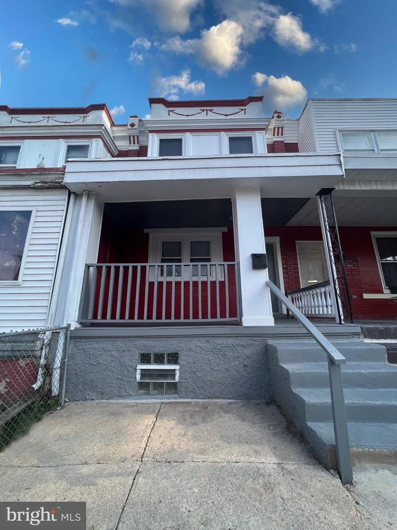 2008 W Laveer Street