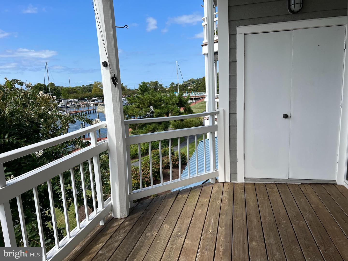 Photo 20 of 40 of 322 Oyster Cove Dr condo