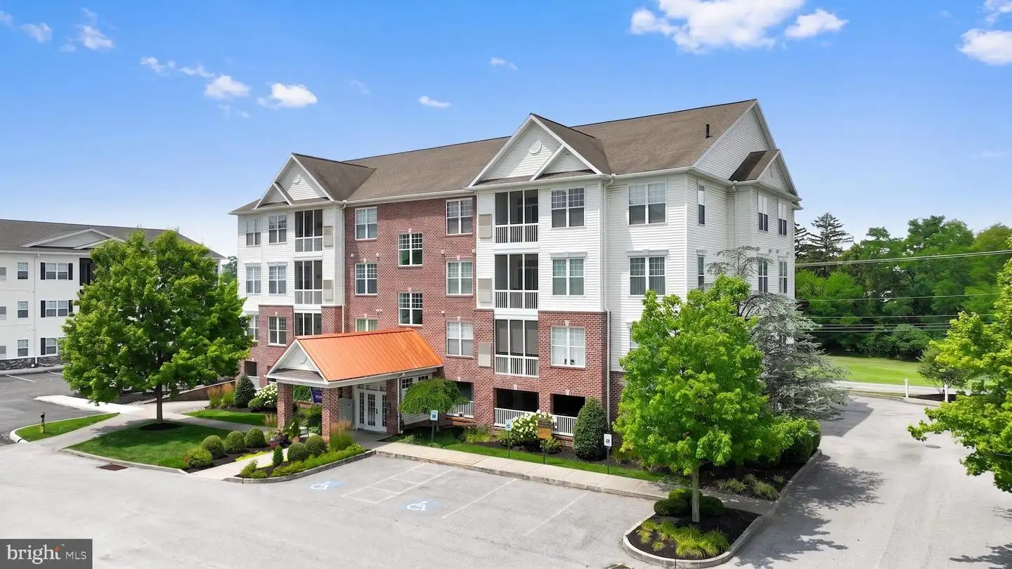 1050 Crest Way Unit 304, York, PA, 17403