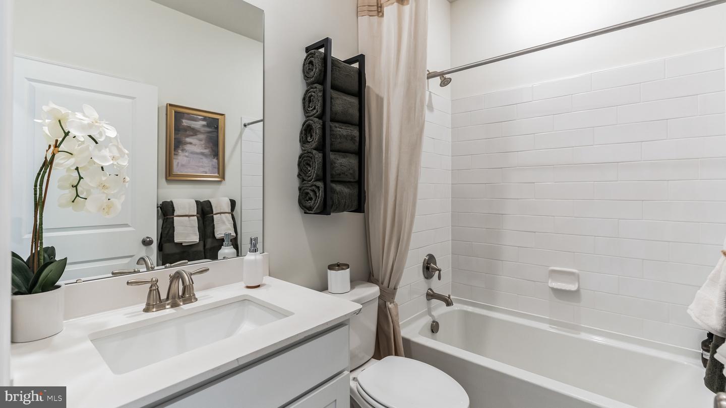 Photo 16 of 23 of 418 Nail Works St townhome