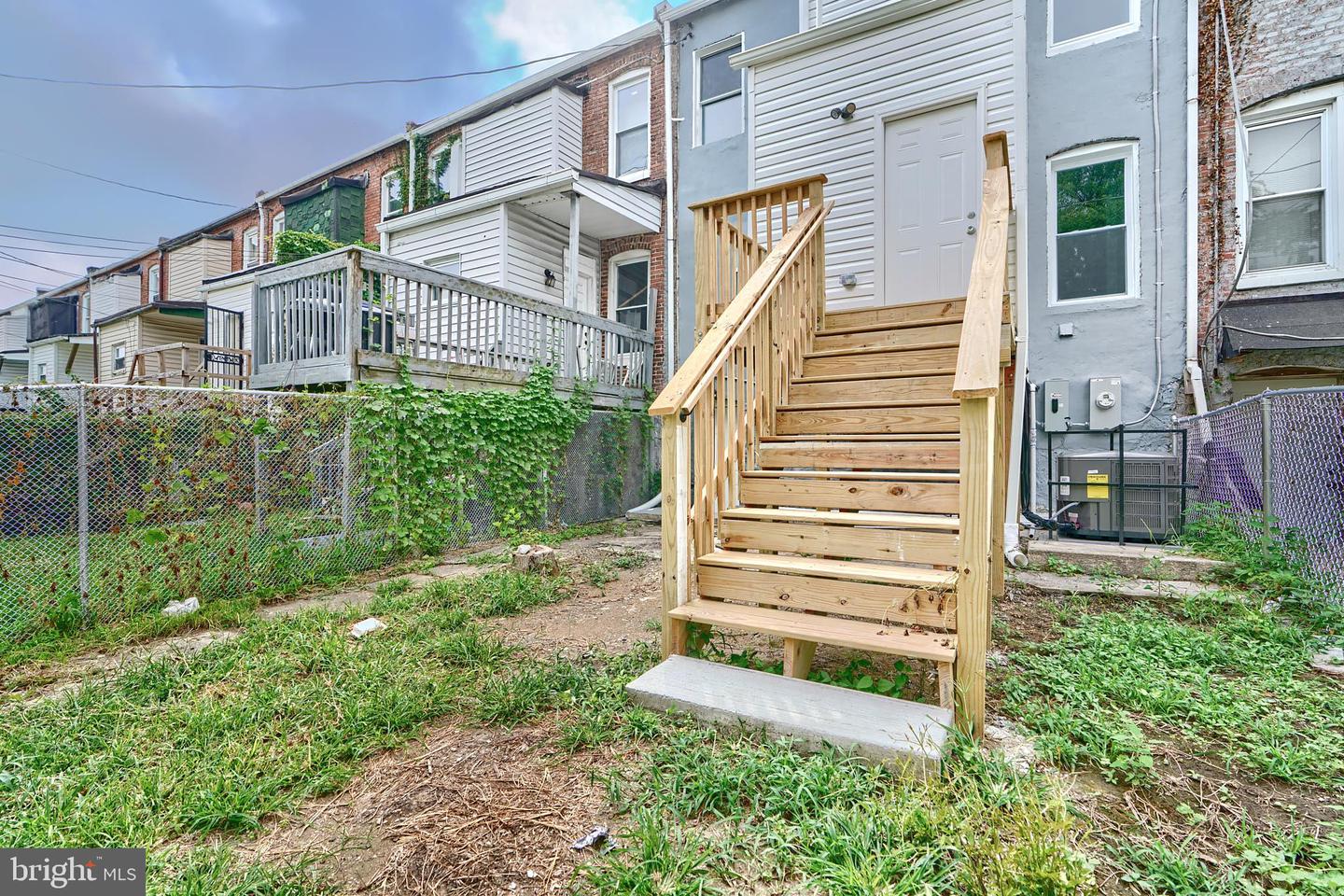 Photo 67 of 67 of 417 Mount Holly St townhome