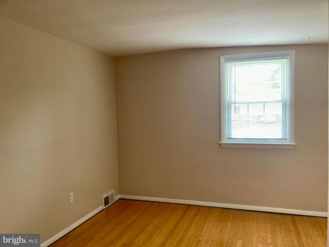 Duplex in Jenkintown PA 229 Robbins AVENUE 20.jpg