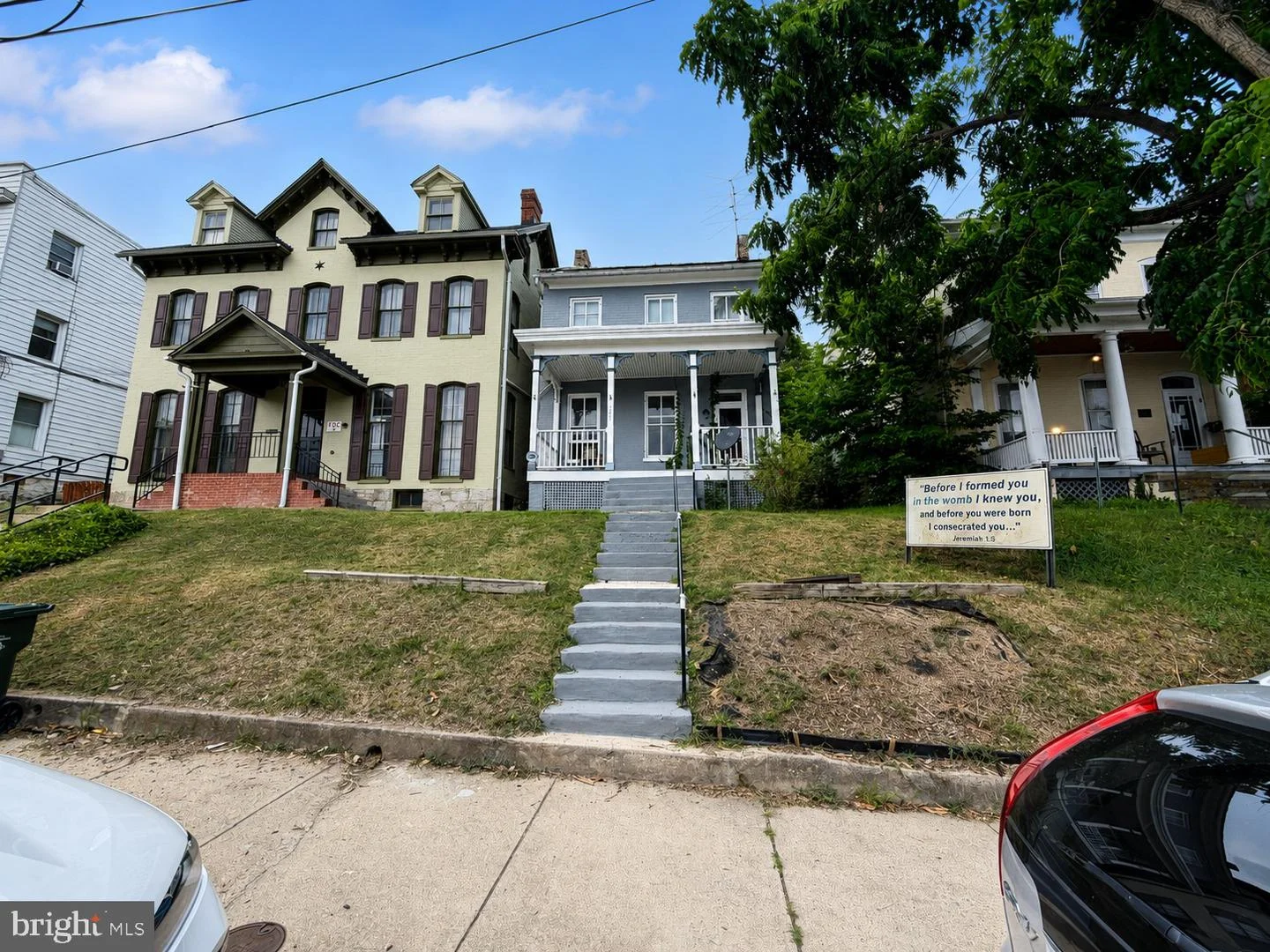 153 Summit Avenue